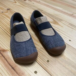 NWT - Keen Sienna Mary Janes - black - 9.5